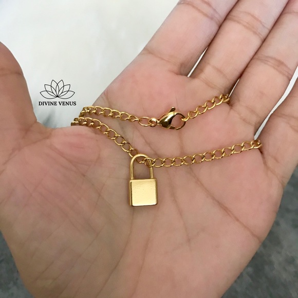 Lock Necklace πGold Plated Stainless Steel - Picture 8 of 8
